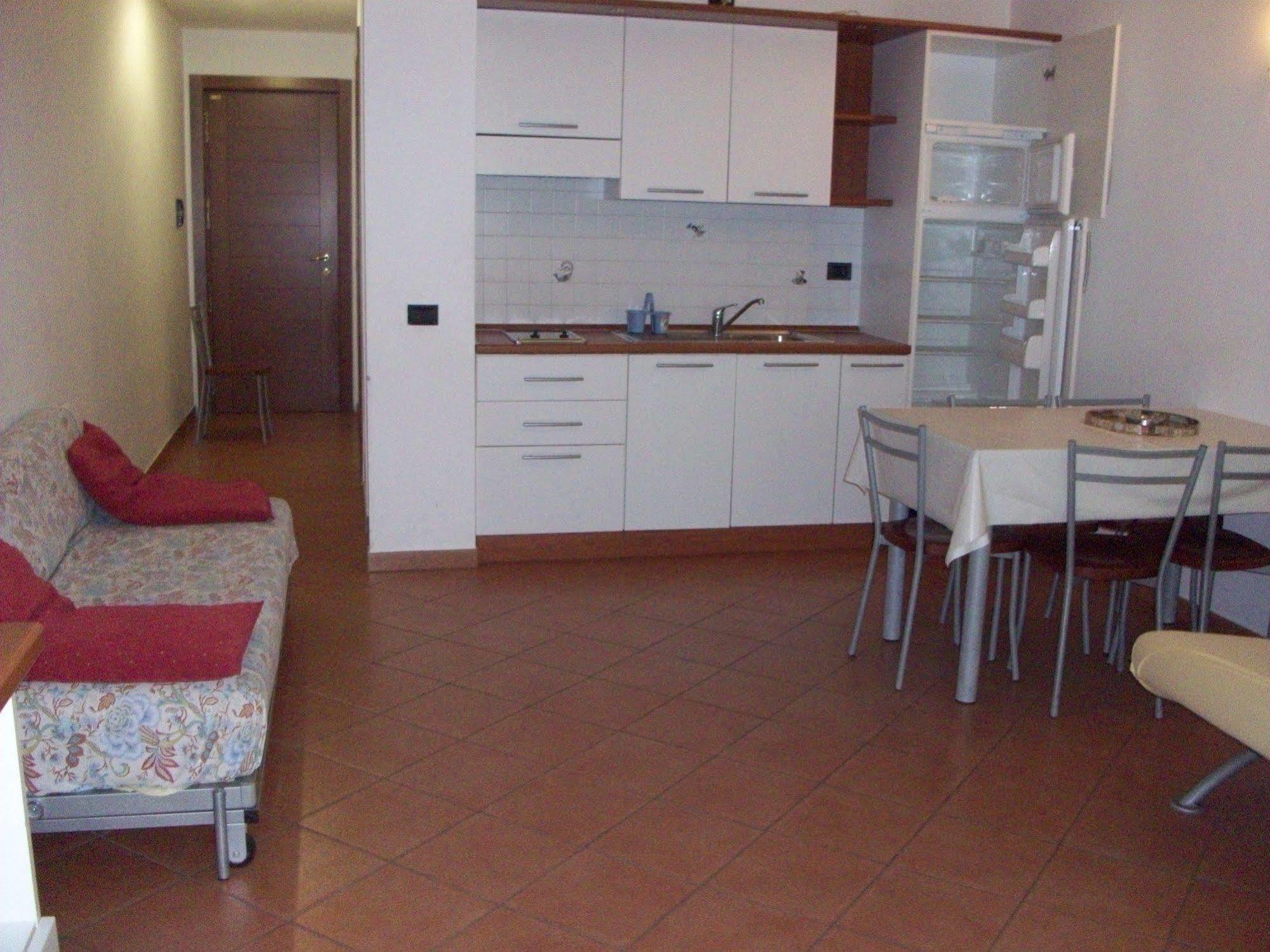 Jonio Vacanze Residence Castellaneta Marina Exteriör bild